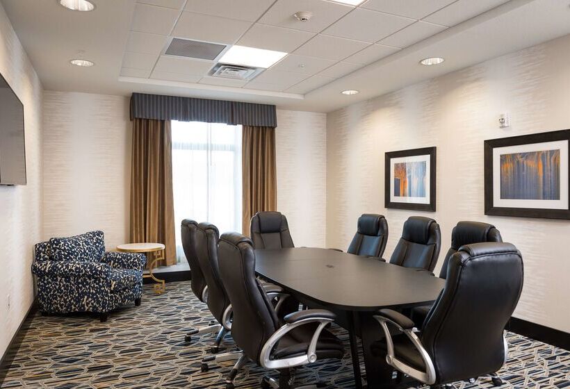 فندق Hampton Inn & Suites La Crosse Downtown