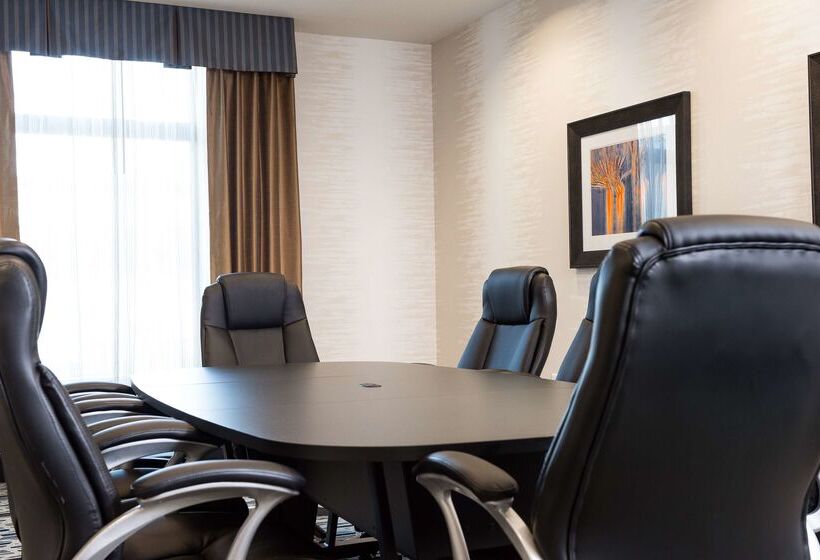 فندق Hampton Inn & Suites La Crosse Downtown