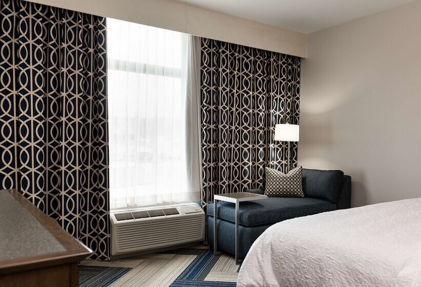 فندق Hampton Inn & Suites La Crosse Downtown