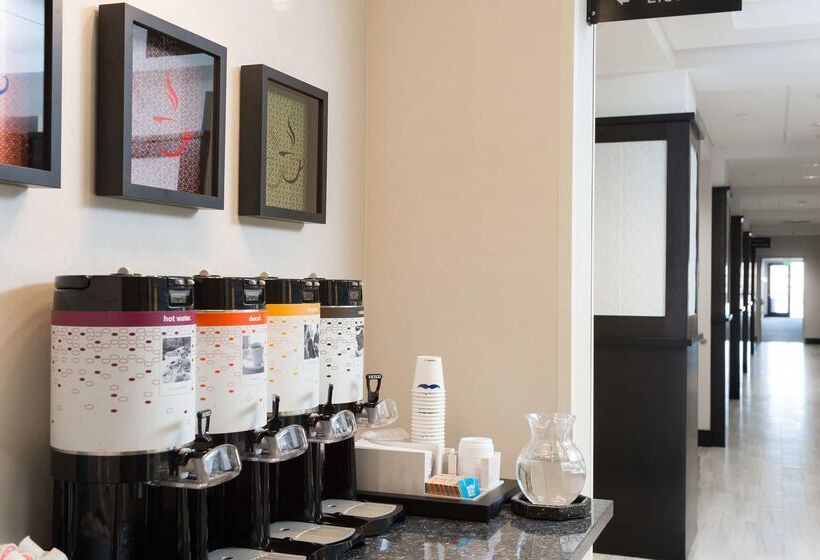 فندق Hampton Inn & Suites La Crosse Downtown