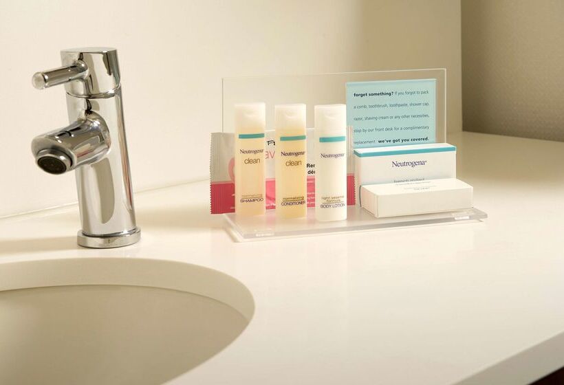 Отель Hampton Inn & Suites Syracuse/carrier Circle