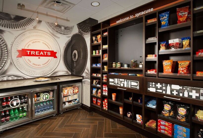 Отель Hampton Inn & Suites Syracuse/carrier Circle
