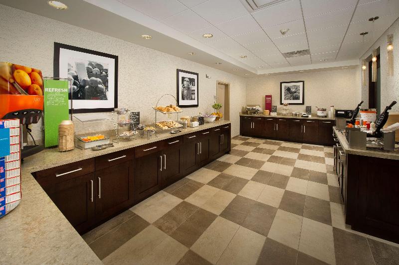 Отель Hampton Inn & Suites Syracuse/carrier Circle