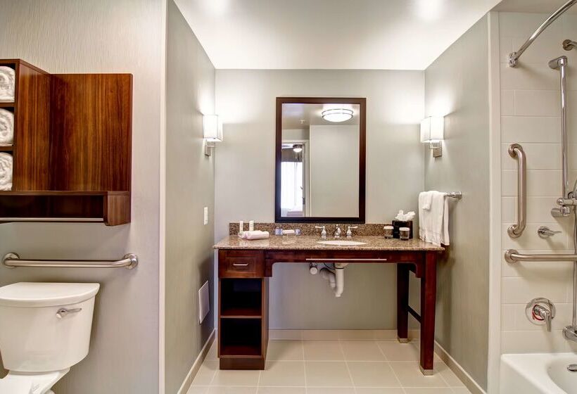 فندق Homewood Suites By Hilton Woodbridge