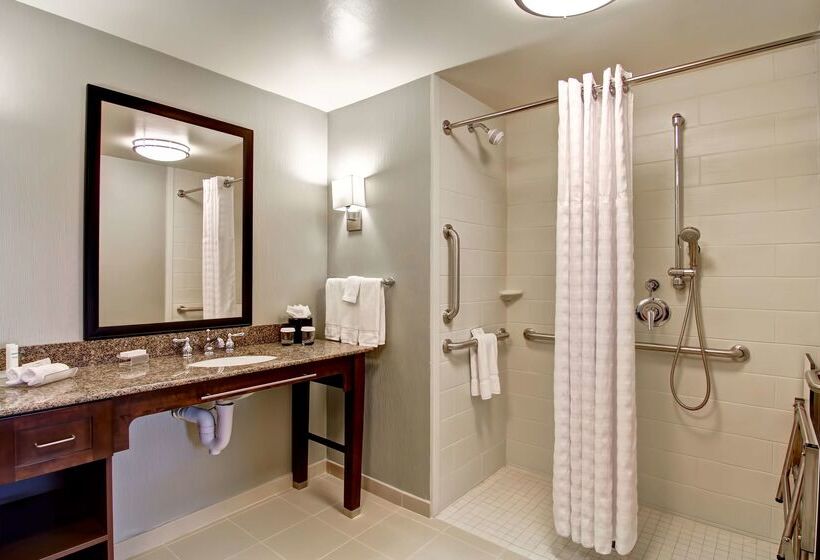 فندق Homewood Suites By Hilton Woodbridge