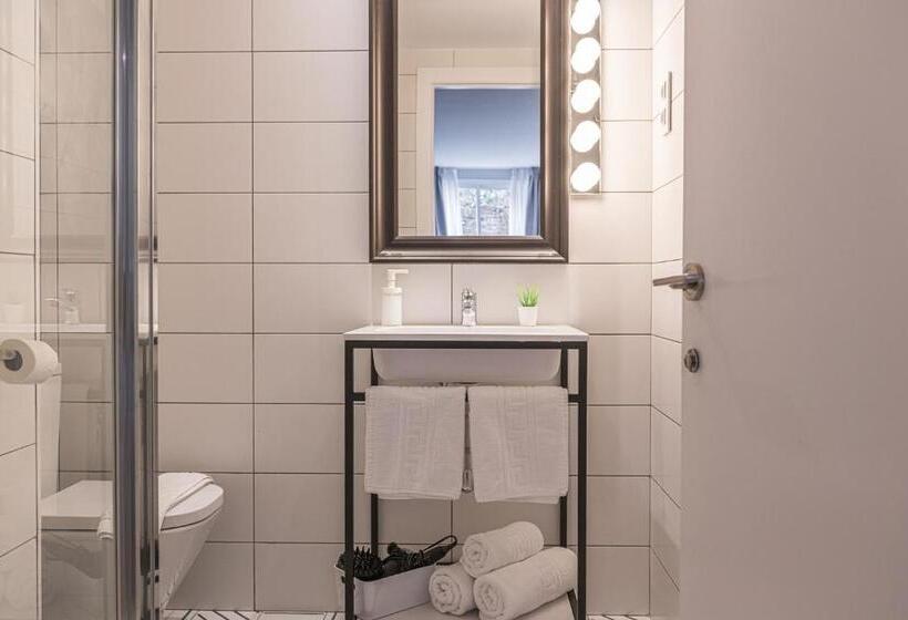 Отель Bypillow House