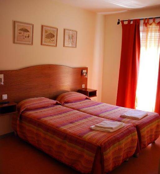 فندق Hôtel De L'orb