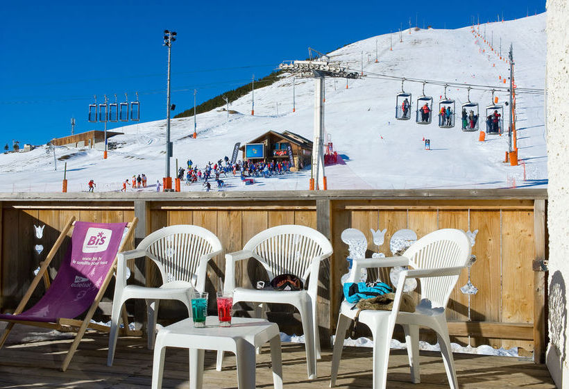 Отель Madame Vacances Hôtel Le Christina