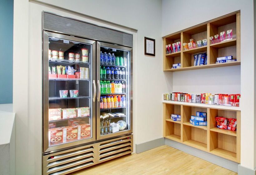 هتل Hyatt House Chicago/evanston