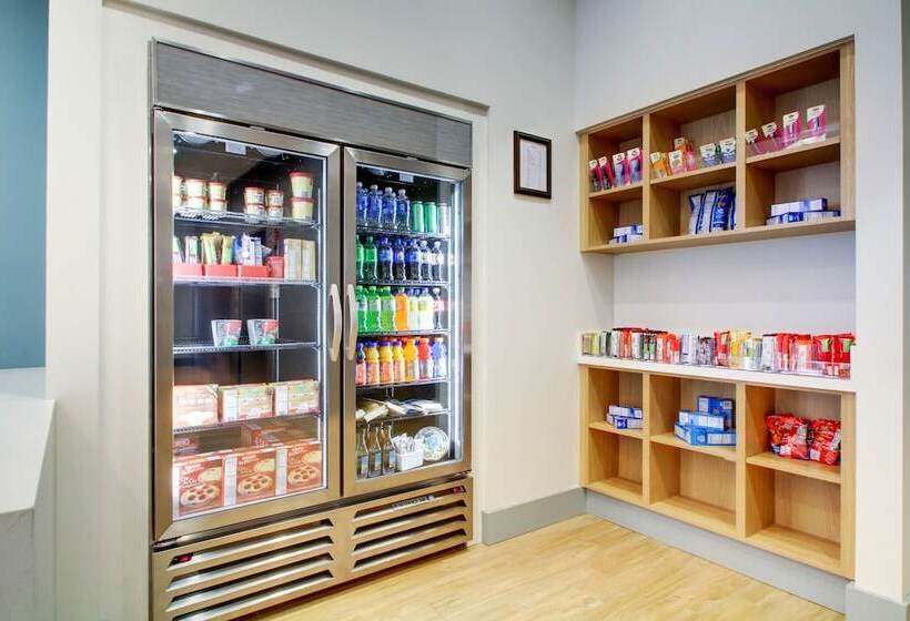 هتل Hyatt House Chicago/evanston