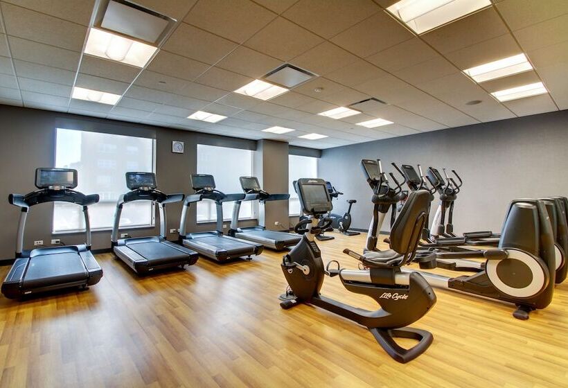 هتل Hyatt House Chicago/evanston