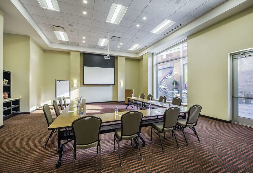 فندق Hyatt Place Cleveland/westlake/crocker Park