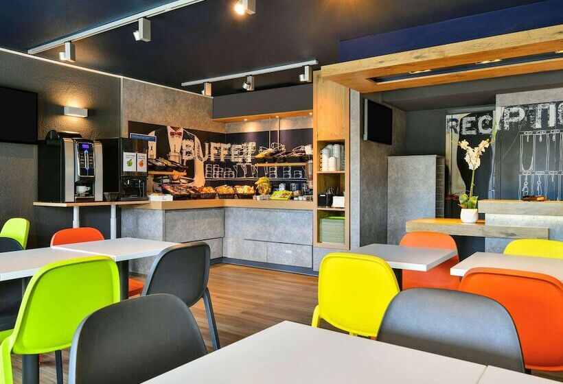 Отель Ibis Budget Clermont Ferrand Sud