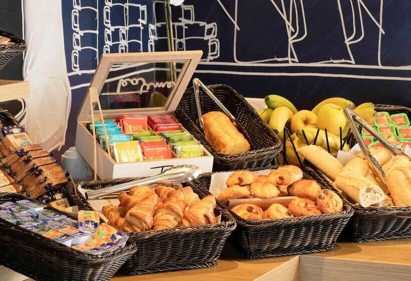 Отель Ibis Budget Clermont Ferrand Sud