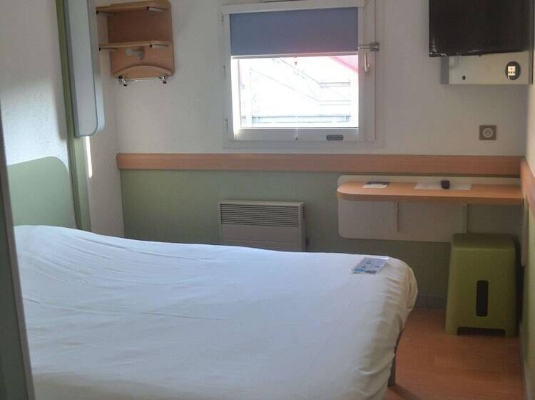 Отель Ibis Budget Clermont Ferrand Sud