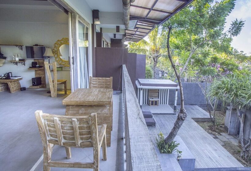 בית מלון כפרי Kajane Tulamben Bali