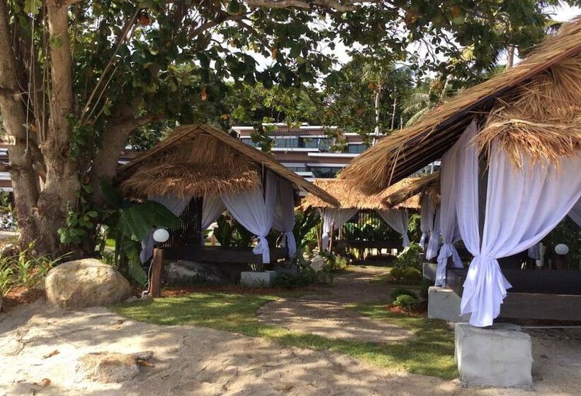 ホテル Kathalee Beach Resort & Spa