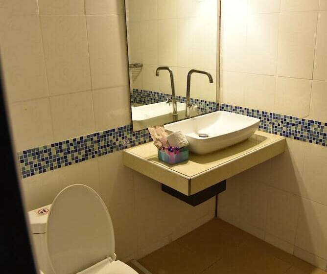 ホテル Kathalee Beach Resort & Spa