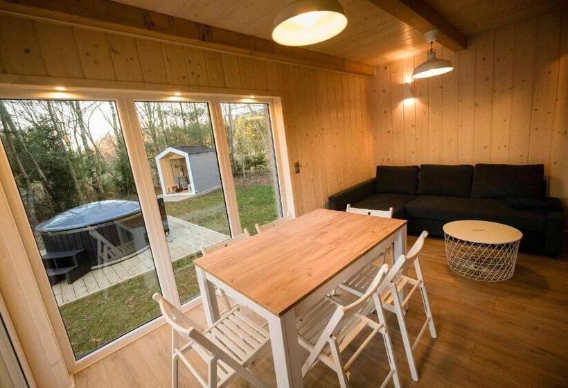 Отель Kozi Gród Pokoje I Domki Na Kaszubach