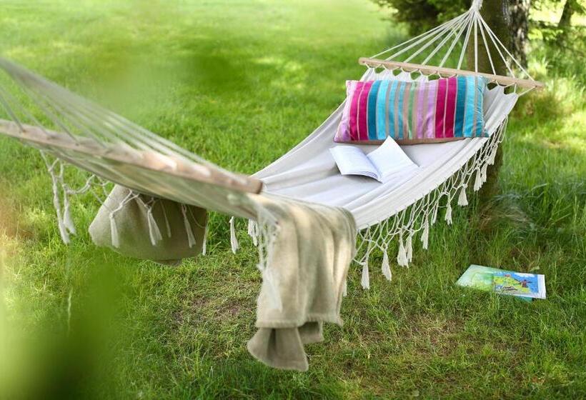 Отель Kozi Gród Pokoje I Domki Na Kaszubach