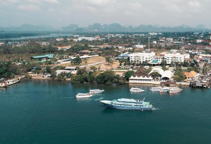 ホテル Krabi Front Bay Resort