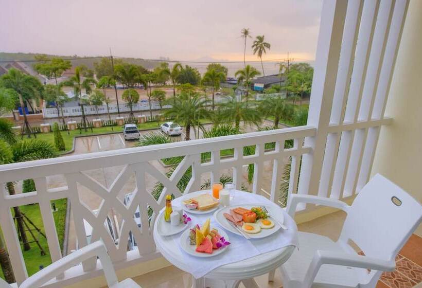 호텔 Krabi Front Bay Resort