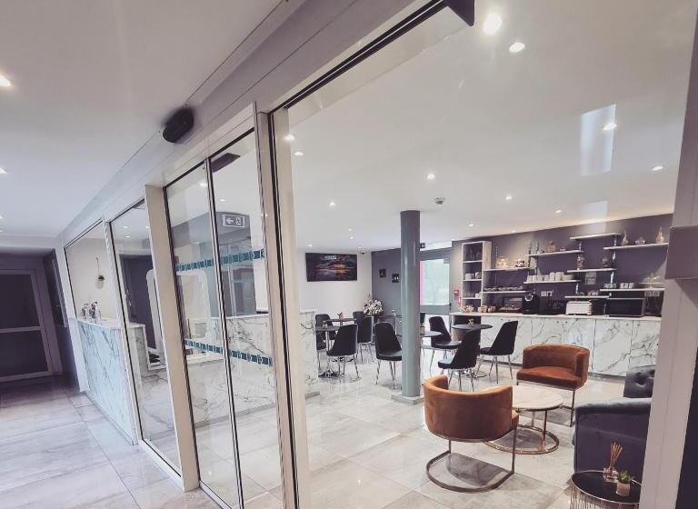 فندق Les Beaux Soleils