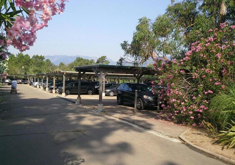 בית מלון כפרי Marina Corsica