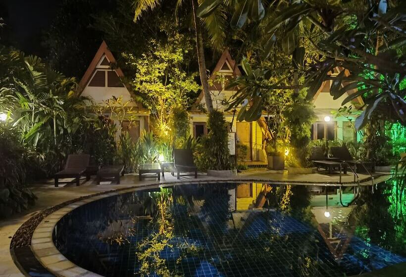 Phuket Meet Holiday Hotel Rawai 普吉岛相遇花园度假酒店 拉威店