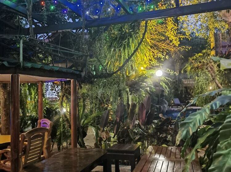 Phuket Meet Holiday Hotel Rawai 普吉岛相遇花园度假酒店 拉威店