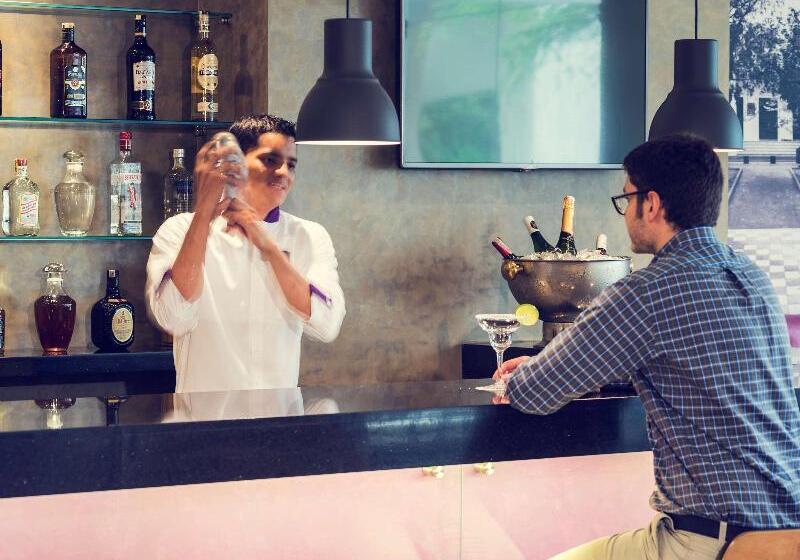 فندق Mercure Santa Marta Emile