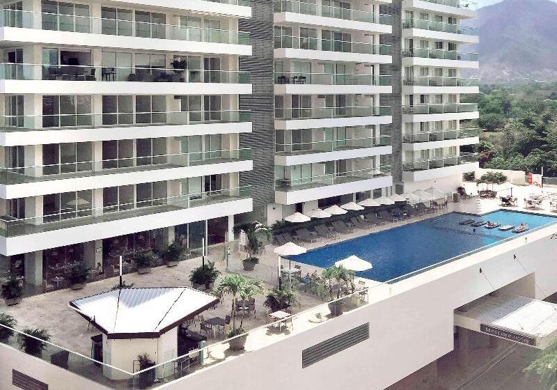 فندق Mercure Santa Marta Emile