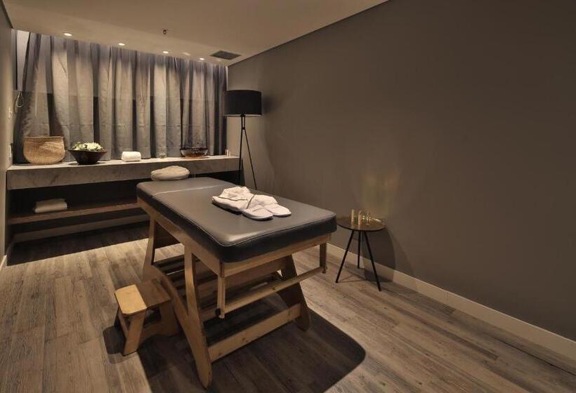 Отель Movich Buro 51