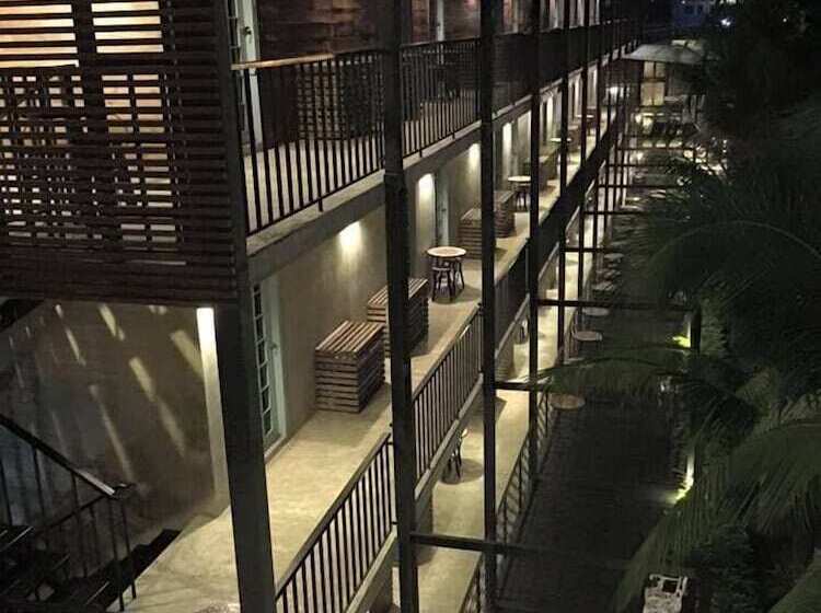 בית מלון כפרי Ny Th