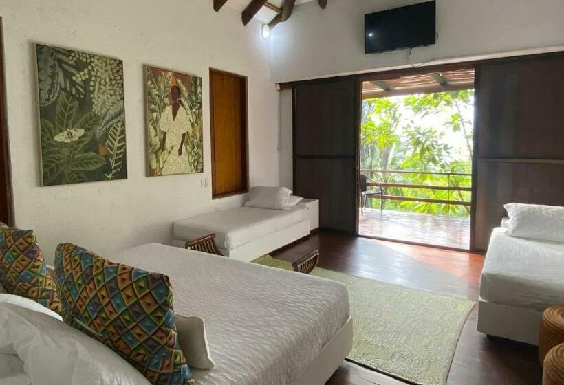 هتل On Vacation Acantilado De La Tierra