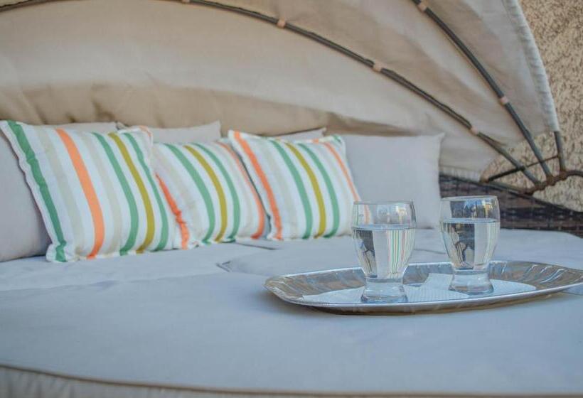 Отель Pedregal Suites Marina And Downtown