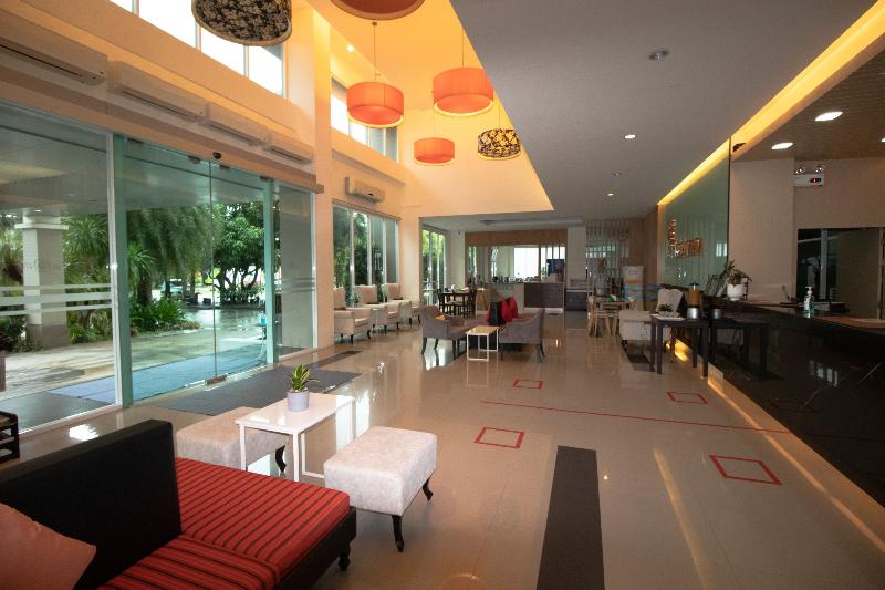 Phavina Hotel Rayong Sha Extra Plus