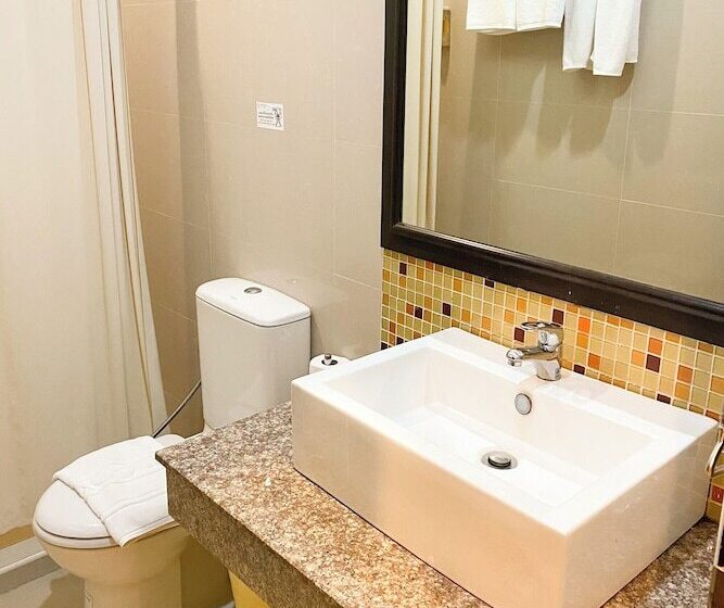 Phavina Hotel Rayong Sha Extra Plus