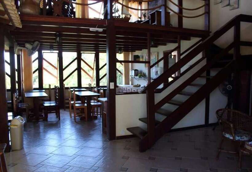 هتل Casa Dos Arcos Bed And Breakfast