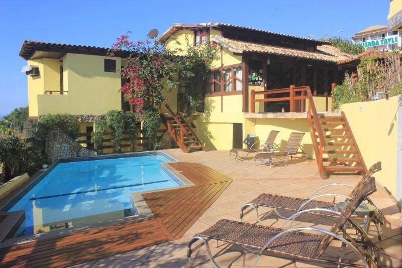 هتل Casa Dos Arcos Bed And Breakfast