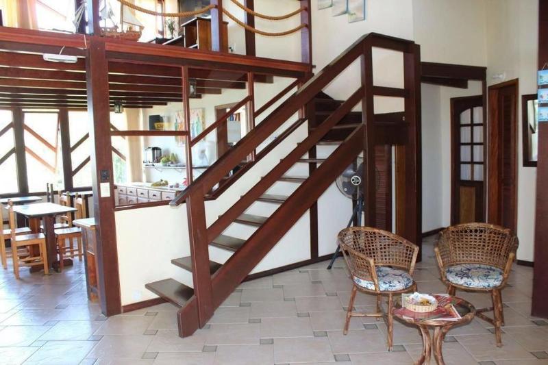 هتل Casa Dos Arcos Bed And Breakfast