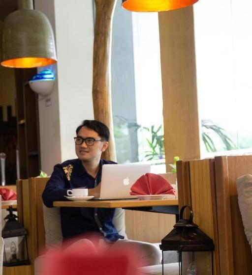 호텔 Primebiz  Cikarang