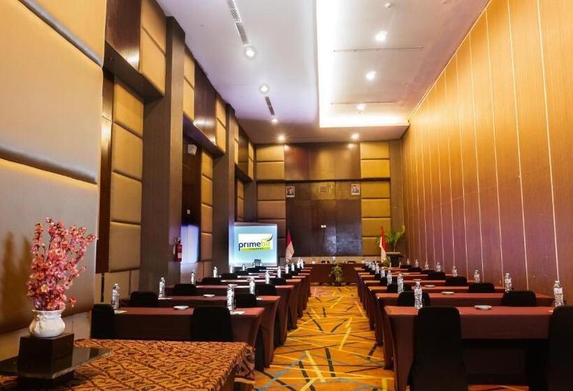 호텔 Primebiz  Cikarang