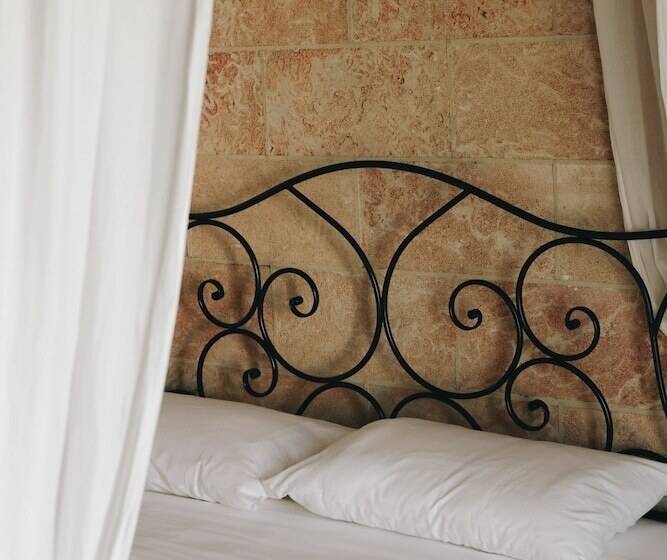 בית מלון כפרי Masseria Petrusella