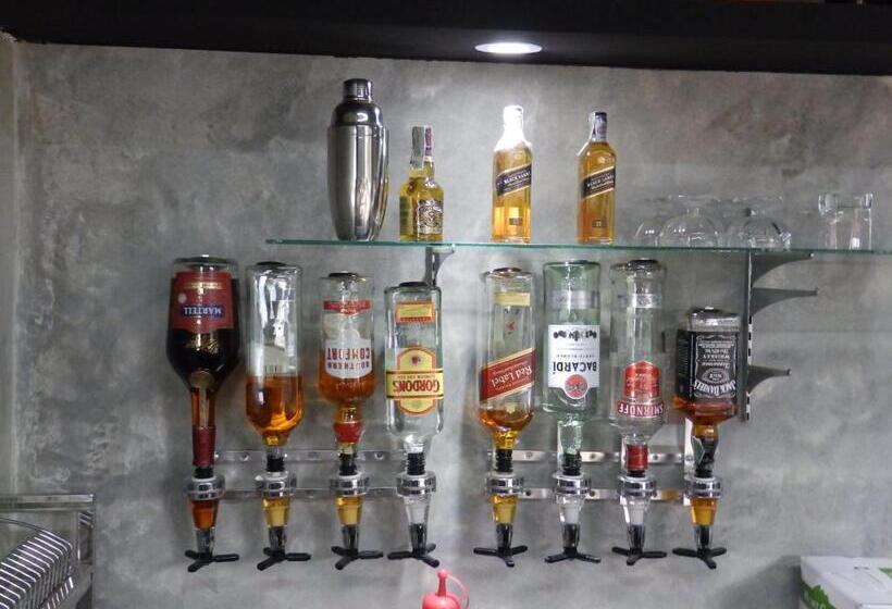 ホテル Rice Barn And Rooms