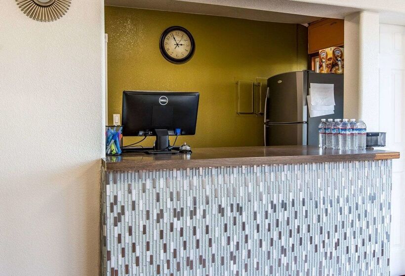 ホテル Rodeway Inn Downtown Hanford