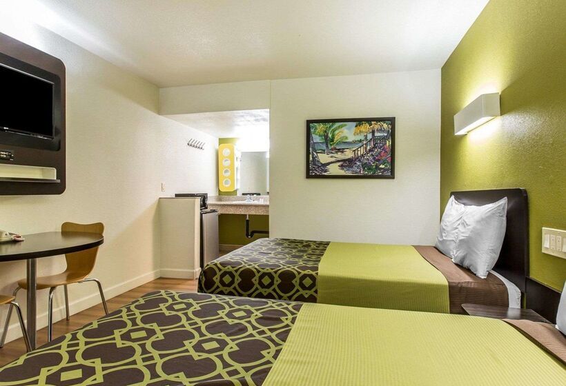 ホテル Rodeway Inn Downtown Hanford