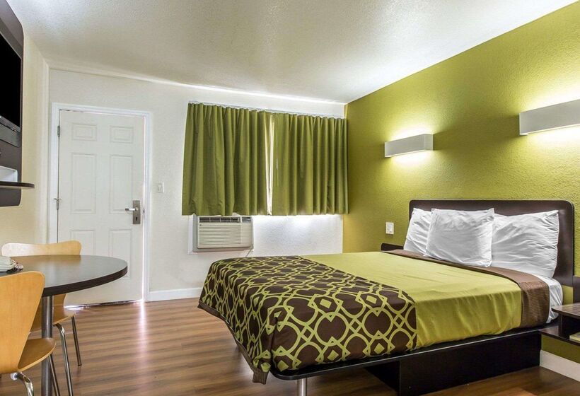 ホテル Rodeway Inn Downtown Hanford