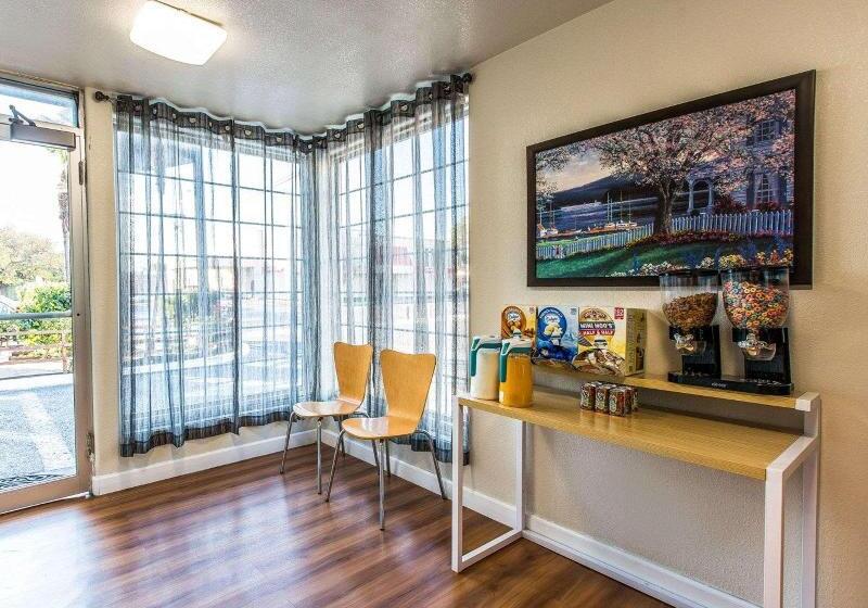 ホテル Rodeway Inn Downtown Hanford