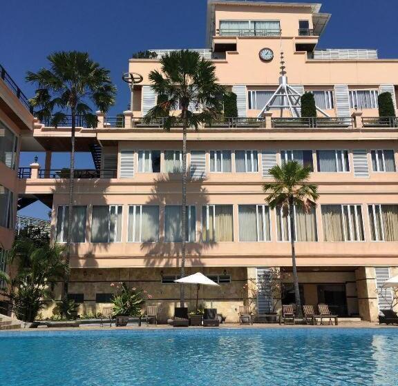 Royal Senyiur Hotel Pasuruan